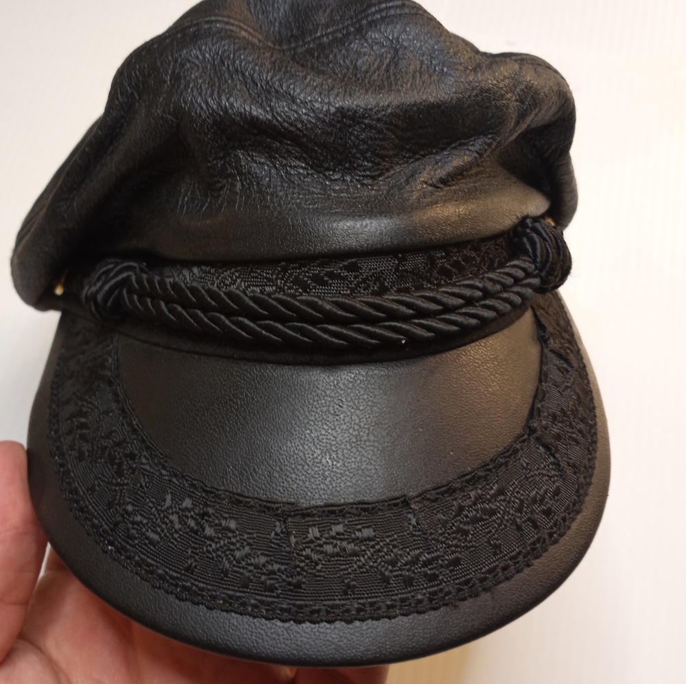 HH Henschel Hat Co Black Leather Cap Sz Small
